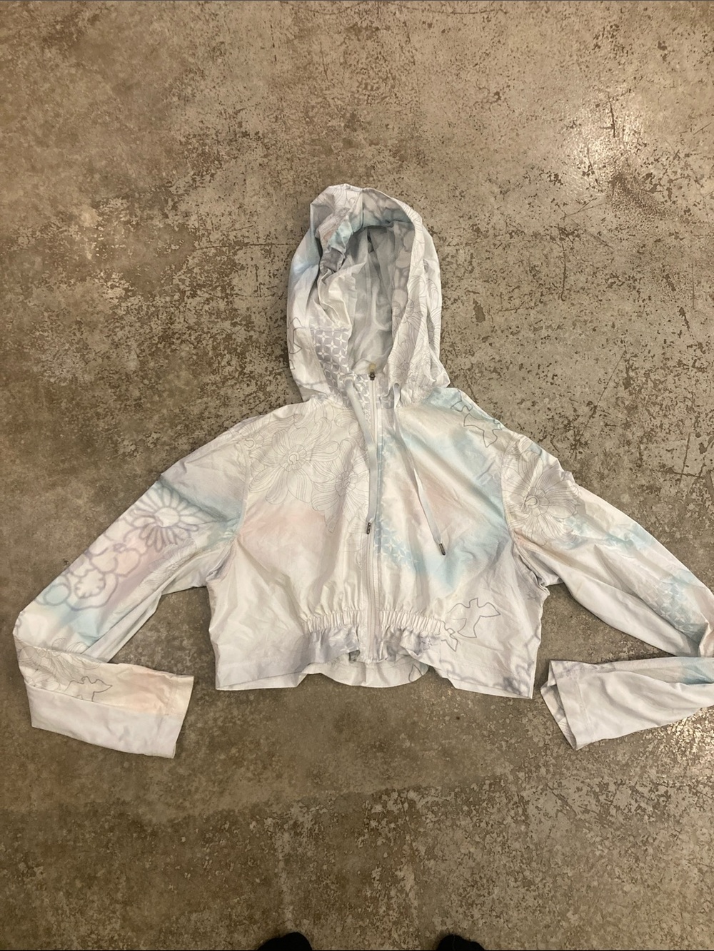 lululemon athletica White Hooded Cropped Wind Jacket with Pastel Accents